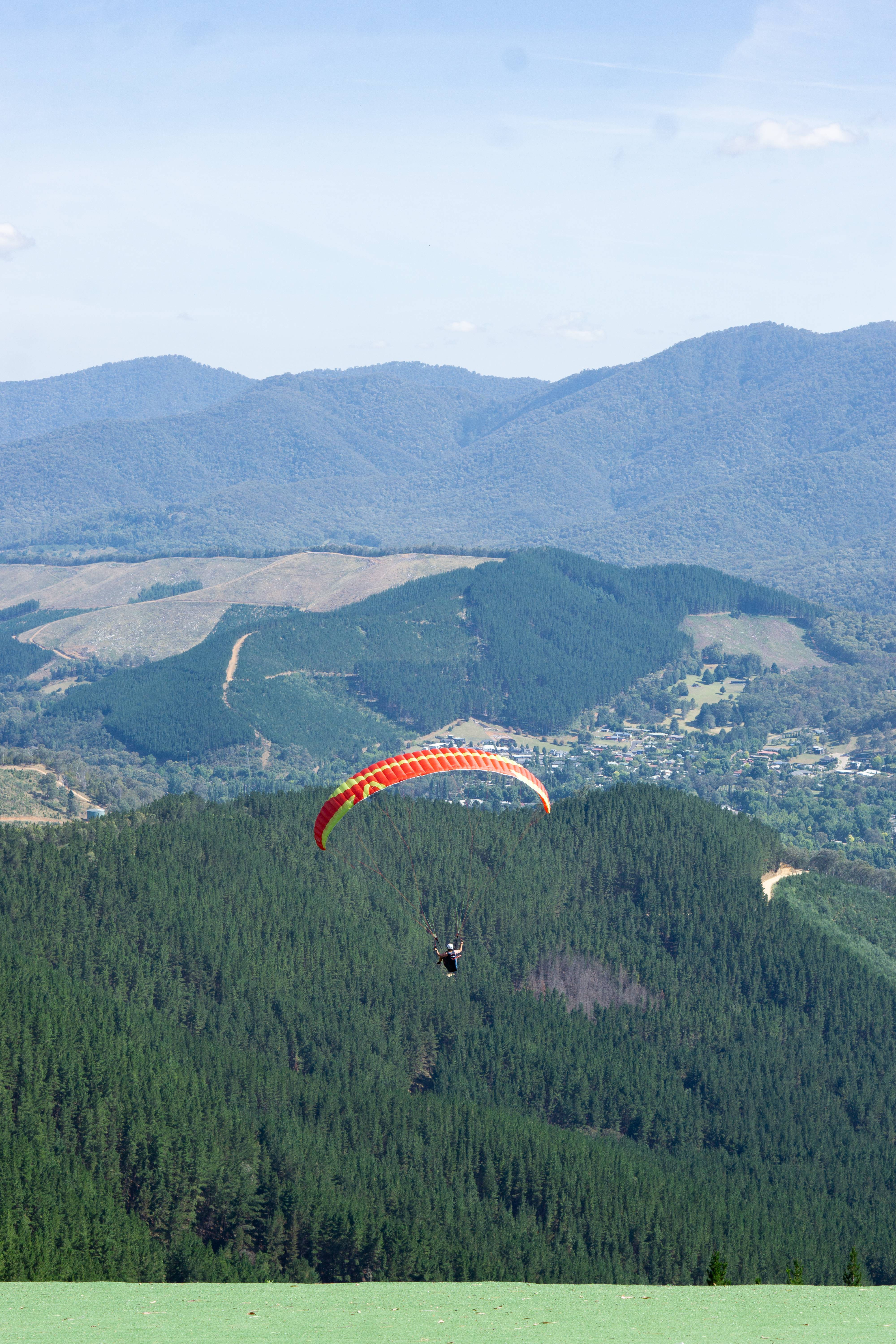 What Is Paragliding? (Beginner Overview)